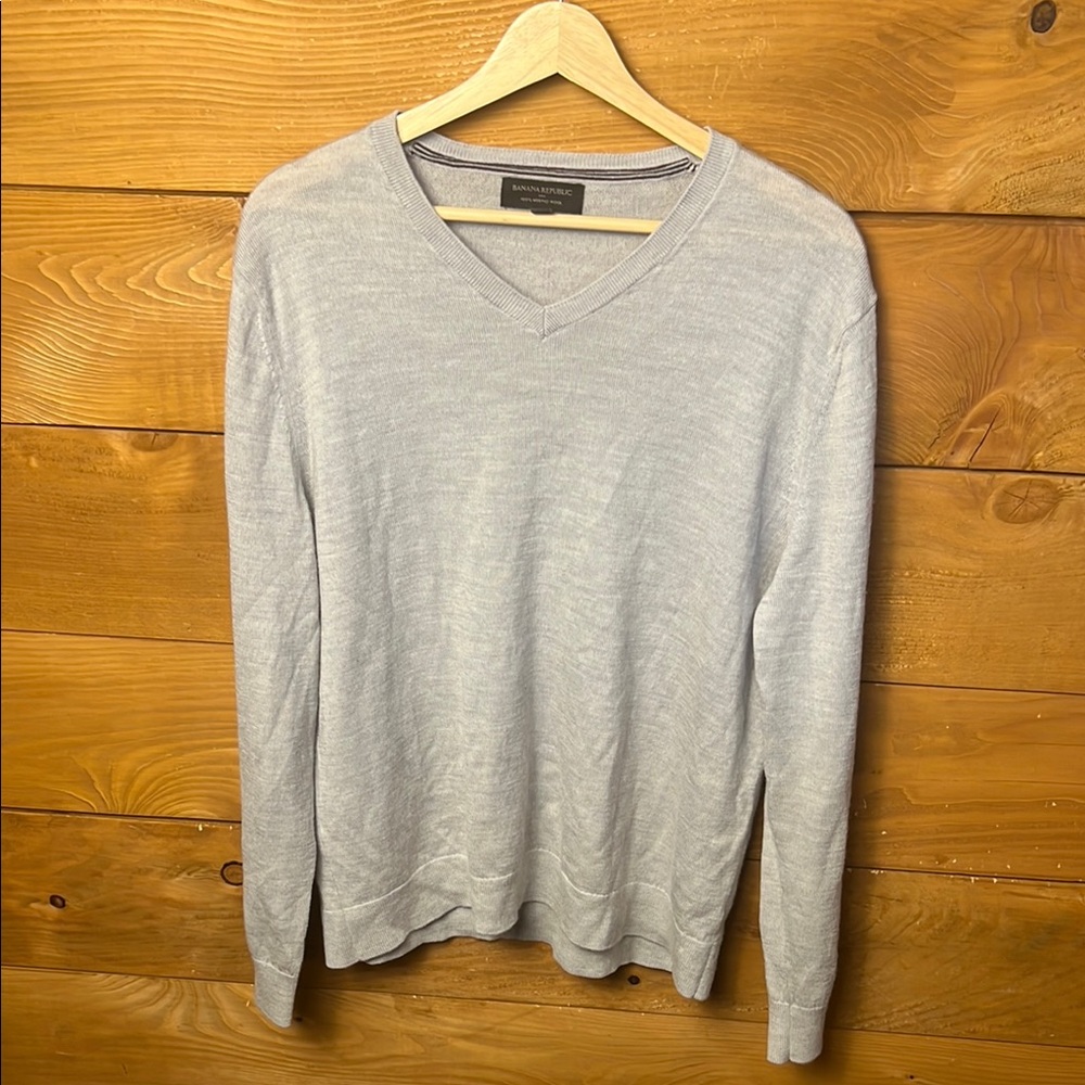 Banana Republic Men’s 100% Merino Wool Gray Sweater Knit Medium Winter Casual